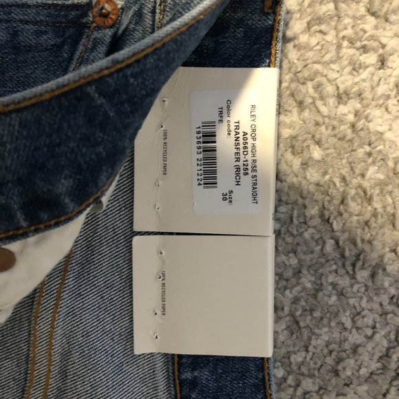 AGOLDE Riley High Rise Straight Crop Size 30 Color: Transfer - Picture 2 of 3